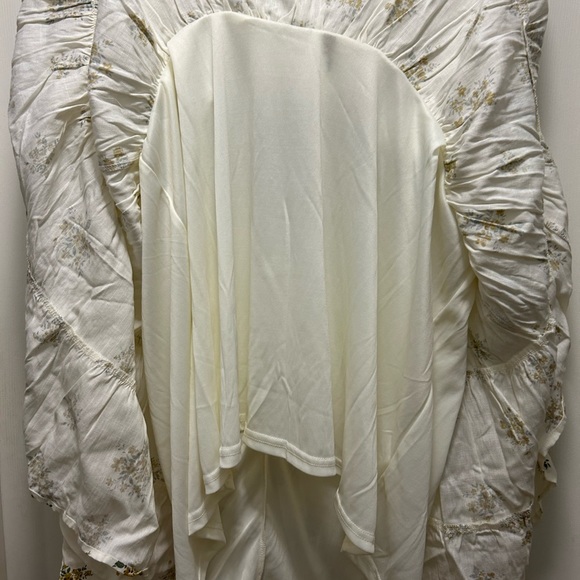 Whimsical, cream w/floral midi dress, 3/4 length sleeve. Lined. Buttons - Picture 3 of 4